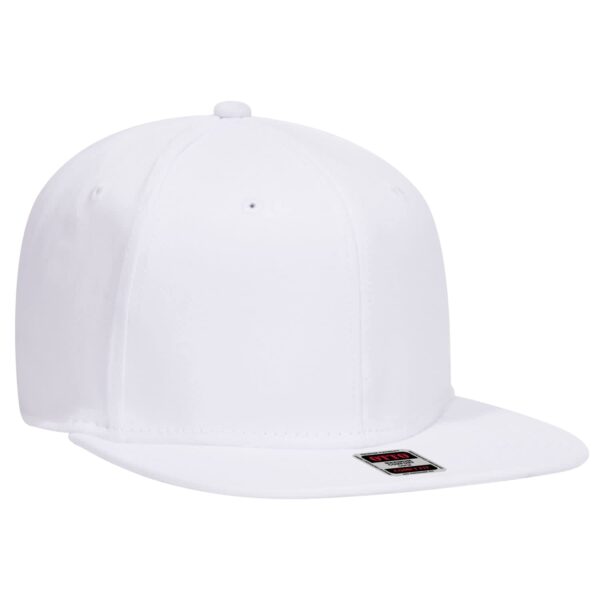 A white snapback cap with a flat brim and an emblem on the front.