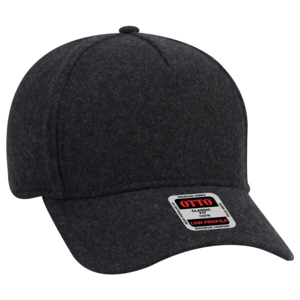 A grey 5 panel baseball cap featuring a rounded crown and a logo on the front.